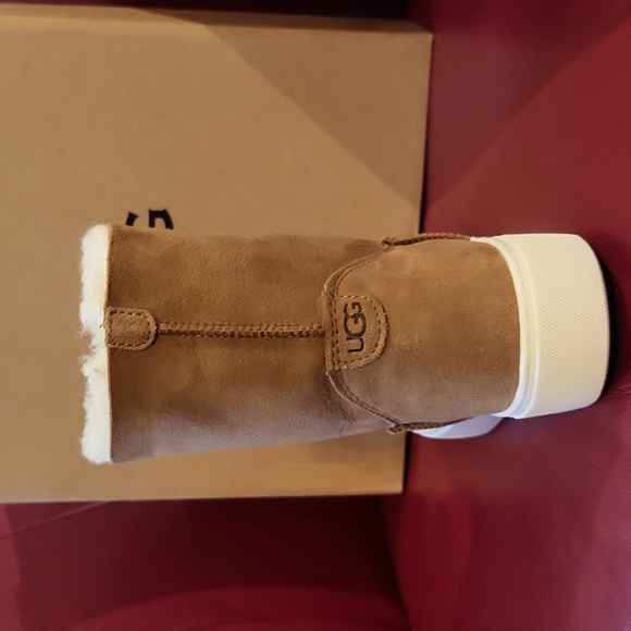 Ugg boots - Picture 4 of 8